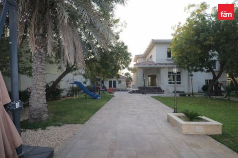 Al Barsha, Dubai, UAE의 임대용 빌라 침실 6개, 1393.5제곱미터 번호 766615 - 사진 4