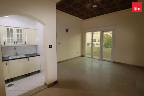 Al Barsha, Dubai, UAE의 임대용 빌라 침실 6개, 1393.5제곱미터 번호 766615 - 사진 7
