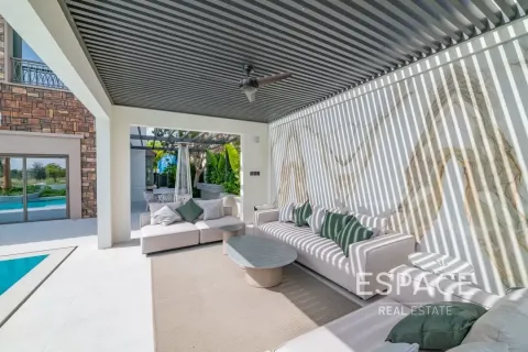Villa en venta en Jumeirah Golf Estates, Dubai, EAU 5 dormitorios, 523 m2 № 649646 - foto 18