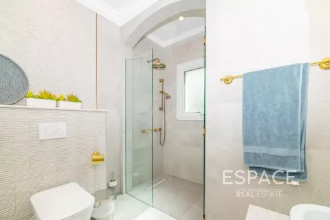 Villa en venta en Jumeirah Golf Estates, Dubai, EAU 5 dormitorios, 523 m2 № 649646 - foto 14