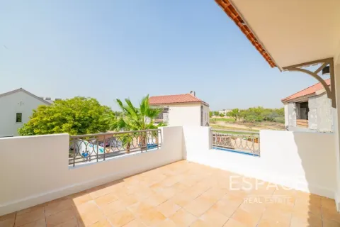 Villa en venta en Jumeirah Golf Estates, Dubai, EAU 5 dormitorios, 523 m2 № 649646 - foto 15