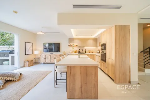 Casa urbana para venda em Jumeirah Village Circle, Dubai, EAU 2 quartos, 152 m2 № 649668 - foto 5