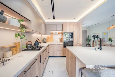Casa urbana para venda em Jumeirah Village Circle, Dubai, EAU 2 quartos, 152 m2 № 649668 - foto 6