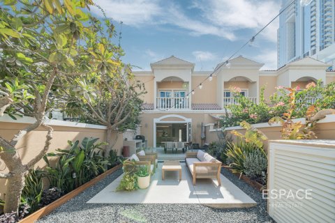 Shtëpi në qytet në Jumeirah Village Circle, Dubai, Emiratet e Bashkuara Arabe 2 dhoma gjumi, 152 m2. № 649668 - Foto 17