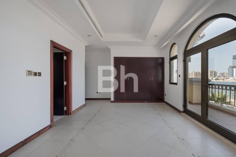 Villa en alquiler en Palm Jumeirah, Dubai, EAU 4 dormitorios, 623 m2 № 643190 - foto 19