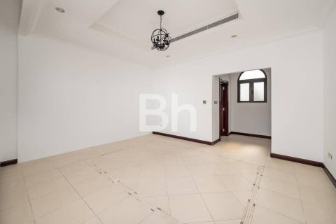 Villa en alquiler en Palm Jumeirah, Dubai, EAU 4 dormitorios, 623 m2 № 643190 - foto 12