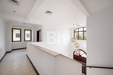 Villa en alquiler en Palm Jumeirah, Dubai, EAU 4 dormitorios, 623 m2 № 643190 - foto 20