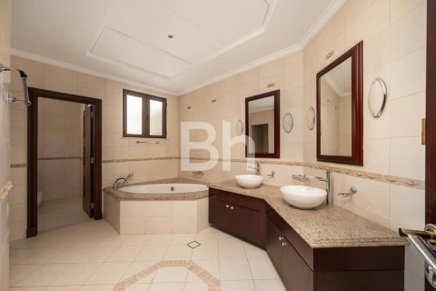 Villa en alquiler en Palm Jumeirah, Dubai, EAU 4 dormitorios, 623 m2 № 643190 - foto 16