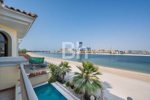 Villa en alquiler en Palm Jumeirah, Dubai, EAU 4 dormitorios, 623 m2 № 643190 - foto 8