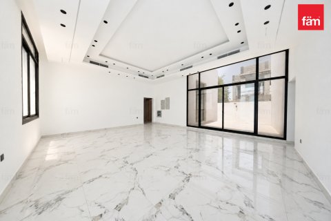 Vilă de închiriat în Al Barsha, Dubai, EAU 4 dormitoare, 929 mp.  №758498 - poză 2