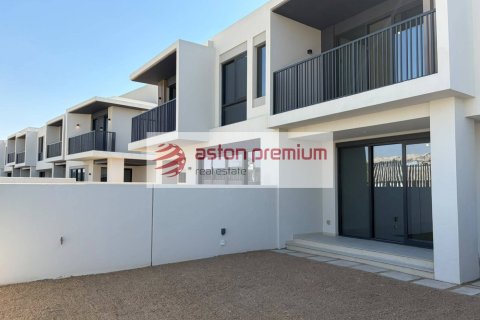 Rumah bandar di Jebel Ali, Dubai, UAE 3 bilik tidur, 242 meter persegi № 722154