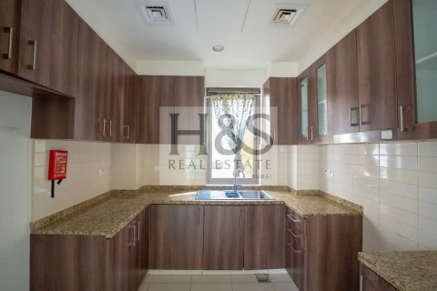 Villa in Reem, Dubai, UAE 3 bedrooms, 238 sq.m. № 642151 - photo 10