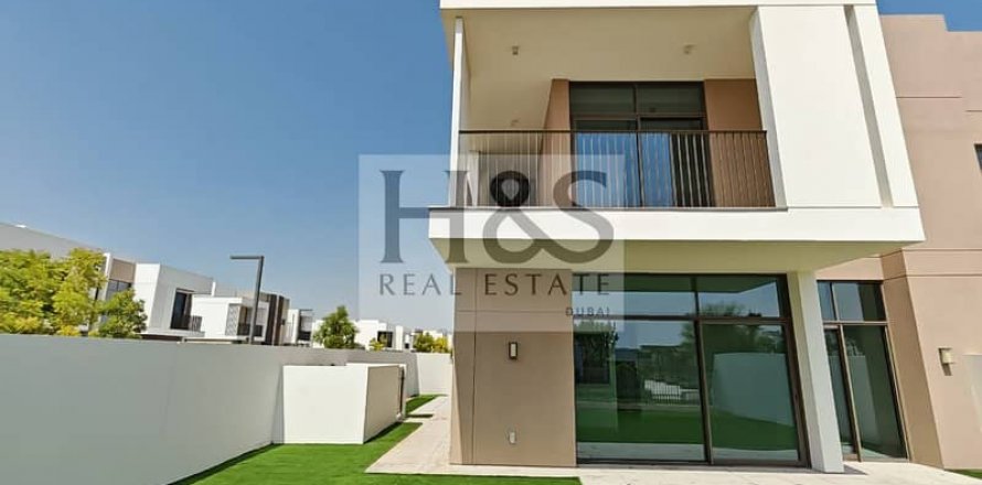 Al Furjan, Dubai, UAE의 빌라 침실 4개, 316제곱미터 번호 642148
