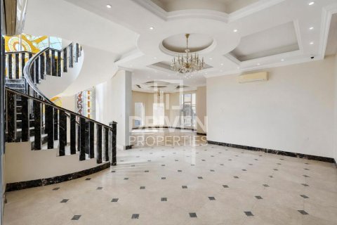 Villa uthyres i Al Quoz, Dubai, UAE 950.03 kvm Nr. 768337 - fotografi 1