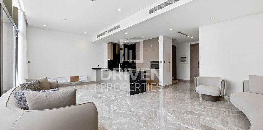 Bliźniak w Business Bay, Dubai, ZEA 3 sypialnie, 219.25 mkw. nr 768341