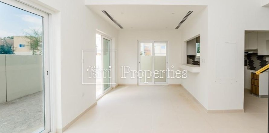 טאונהאוס ב Dubai, איחוד האמירויות 4 חדרי שינה, 187 מ"ר מספר 699893