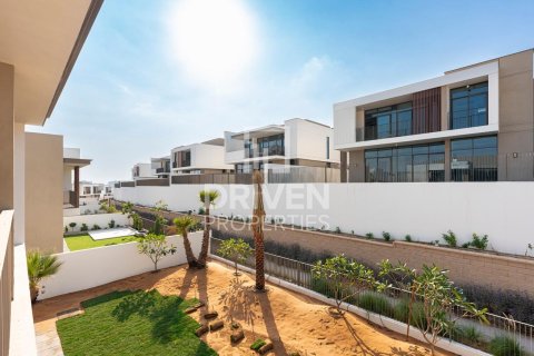 Vila u Al Furjan, Dubai, UAE 418 m2, 4 spavaćih soba Br. 684668