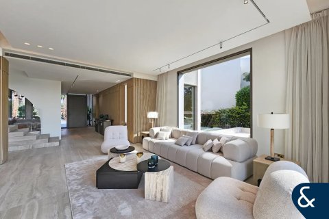 Willa na sprzedaż w Jumeirah Islands, Dubai, ZEA 4 sypialnie, 493 mkw., nr 684905 - zdjęcie 5