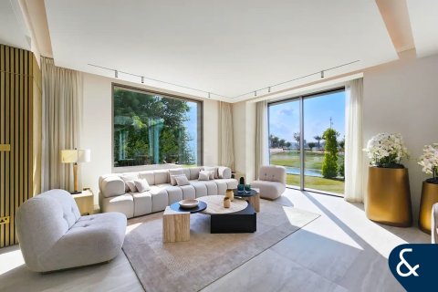 Willa na sprzedaż w Jumeirah Islands, Dubai, ZEA 4 sypialnie, 493 mkw., nr 684905 - zdjęcie 3