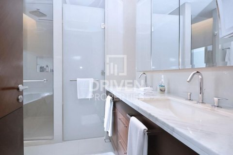 דירה להשכרה ב Downtown Dubai (Downtown Burj Dubai), Dubai, איחוד האמירויות  3 חדרי שינה, 172 מ"ר, מספר 655010 - תמונה 7