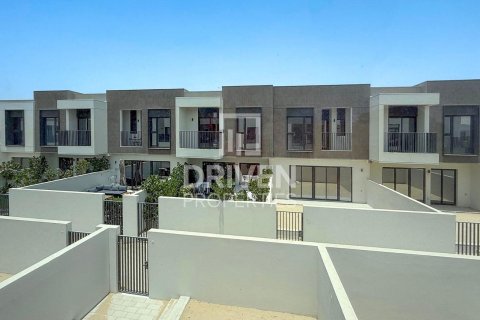 Vila v Dubai South (Dubai World Central), Dubai, SAE 3 spálne, 152 m2 č. 655013 - Fotografia 2