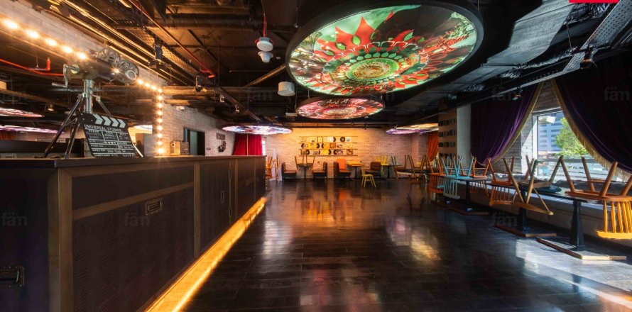 Kedai di Dubai, UAE 214.6 meter persegi № 661584