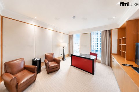 Apartment in DIFC, Dubai, UAE 4 bedrooms, 255.9 sq.m. № 712790 - photo 4