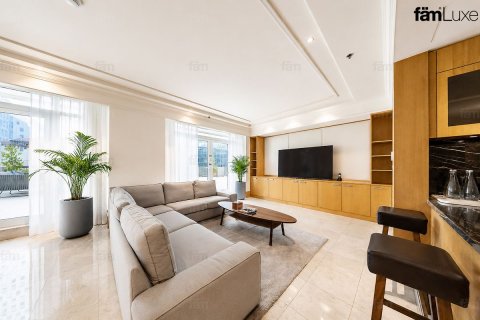 Apartment in DIFC, Dubai, UAE 4 bedrooms, 255.9 sq.m. № 712790 - photo 2