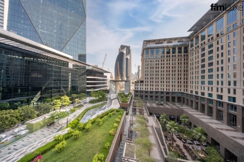 Apartment in DIFC, Dubai, UAE 4 bedrooms, 255.9 sq.m. № 712790 - photo 16