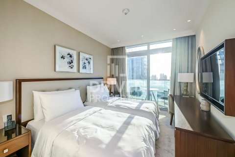 Apartamento para arrendamento em Downtown Dubai (Downtown Burj Dubai), Dubai, EAU 4 quartos, 254 m2 № 654965 - foto 9