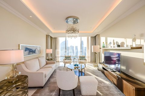 Apartamento para arrendamento em Downtown Dubai (Downtown Burj Dubai), Dubai, EAU 4 quartos, 254 m2 № 654965 - foto 2
