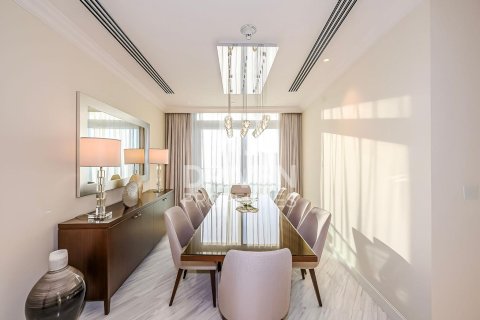 Apartamento para arrendamento em Downtown Dubai (Downtown Burj Dubai), Dubai, EAU 4 quartos, 254 m2 № 654965 - foto 6