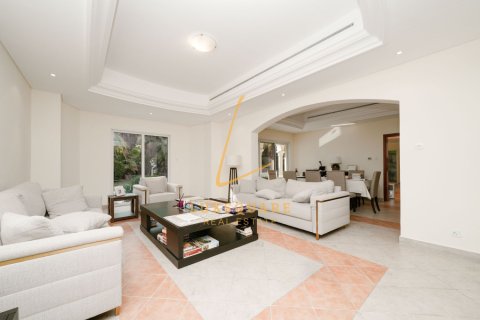 Vilă de închiriat în Green Community, Dubai, EAU 5 dormitoare, 882 mp. №718681 - poză 2
