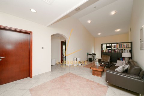 Vilă de închiriat în Green Community, Dubai, EAU 5 dormitoare, 882 mp. №718681 - poză 14