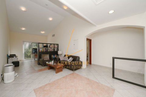 Vilă de închiriat în Green Community, Dubai, EAU 5 dormitoare, 882 mp. №718681 - poză 16