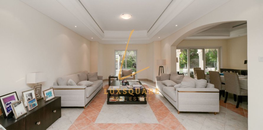 Vilă în Green Community, Dubai, EAU 5 dormitoare, 882 mp.  №718681