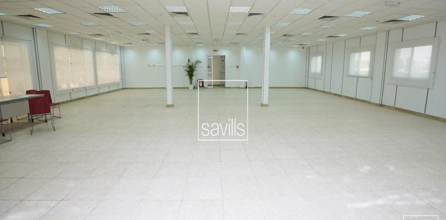 Oficina en Mussafah, Abu Dhabi, EAU 327.3 m² № 748197