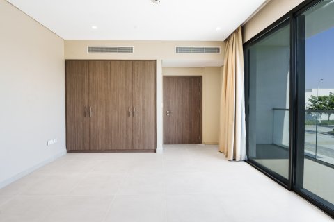 וילה להשכרה ב Yas Island, Abu Dhabi, איחוד האמירויות  4 חדרי שינה, 639.46 מ"ר, מספר 749957 - תמונה 5