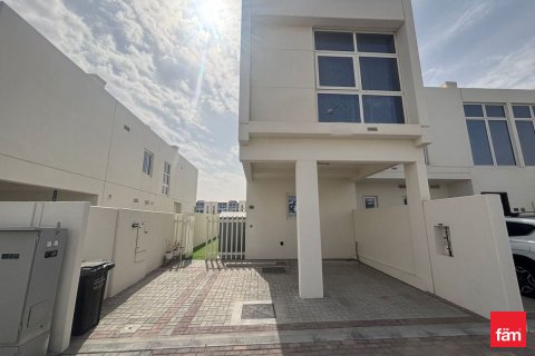 Řadový dům v Dubai, SAE 3 ložnice, 174.8 m² Č.: 634782 - fotografie 1