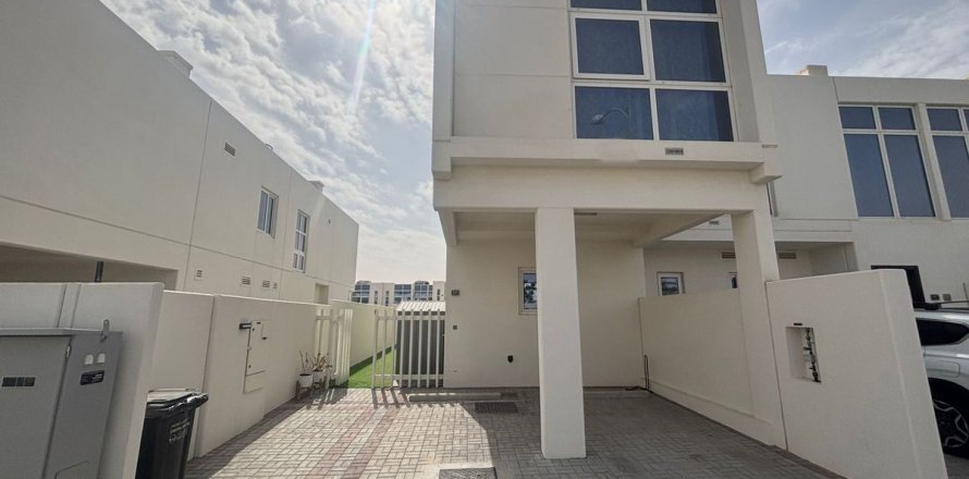 Řadový dům v Dubai, SAE 3 ložnice, 174.8 m² Č.: 634782
