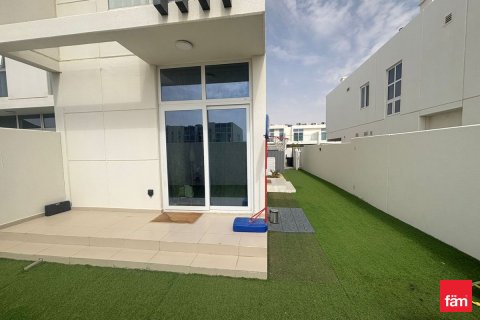 Řadový dům v Dubai, SAE 3 ložnice, 174.8 m² Č.: 634782 - fotografie 2
