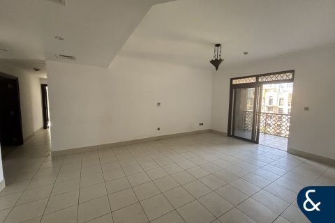Huoneisto YANSOON Old Town, Dubai, Arabiemiraatit 2 makuuhuonetta, 128 m2 № 685419 - kuva 2