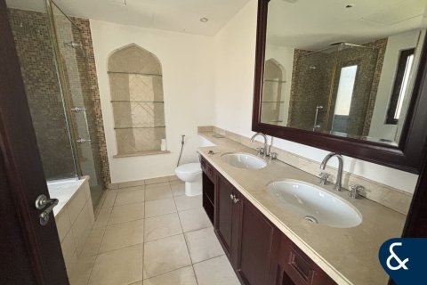 Huoneisto YANSOON Old Town, Dubai, Arabiemiraatit 2 makuuhuonetta, 128 m2 № 685419 - kuva 8