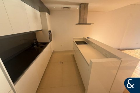 Зняти в оренду квартиру в Дубай, ОАЕ 1 спальня, 106м2, № 685420 - фото 2