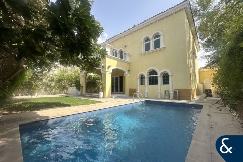 Villa uthyres i Jumeirah Park, Dubai, UAE 3 sovrum, 549 kvm Nr. 668547 - fotografi 1