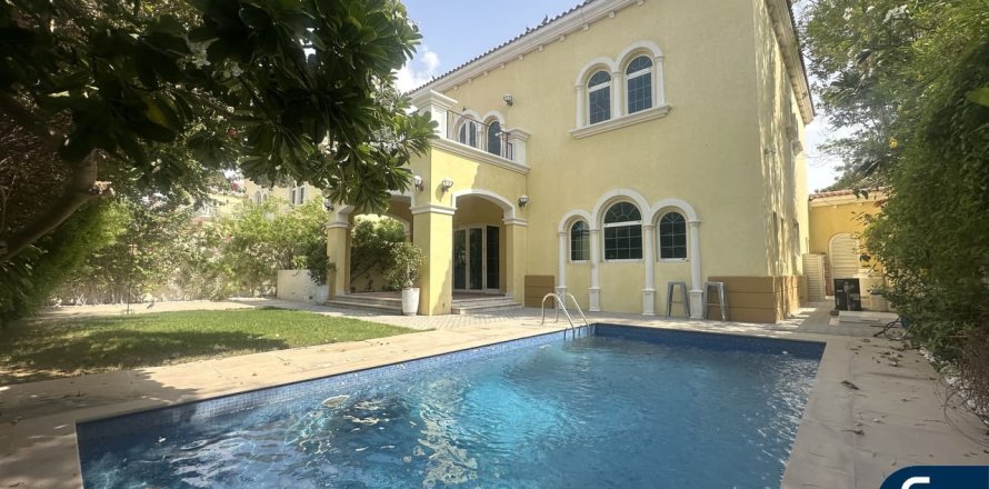 Villa i Jumeirah Park, Dubai, UAE 3 sovrum, 549 kvm Nr. 668547