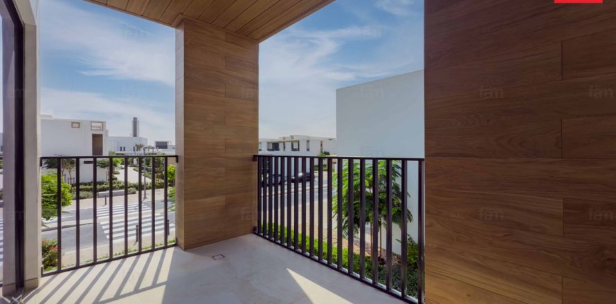 Shtëpi në qytet në Dubai, Emiratet e Bashkuara Arabe 3 dhoma gjumi, 117.9 m2. № 655796