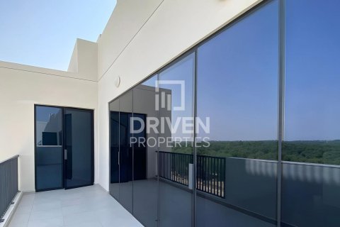 Apartmen di Mirdif, Dubai, UAE 3 bilik tidur, 182.09 meter persegi № 762102 - foto 4