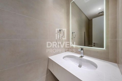Apartment til leje i Jumeirah, Dubai, UAE 2 soveværelser, 111.2 kvm № 762617 - foto 14
