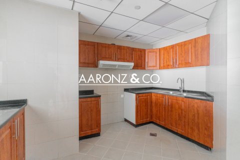 Apartman u Jumeirah Lake Towers, Dubai, UAE 3 spavaćih soba, 144 m2 Br. 670533 - fotografija 12